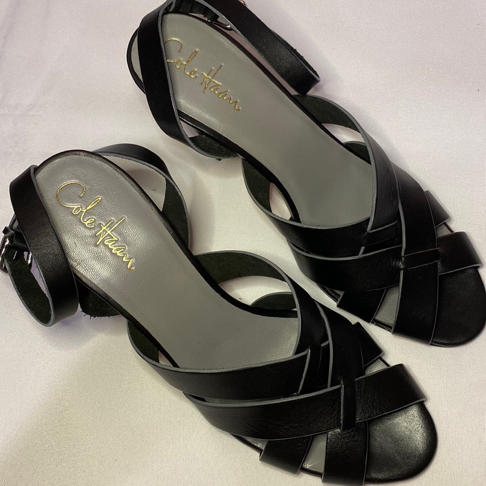 NWOT  Cole Haan Nike Air strappy black leather heels